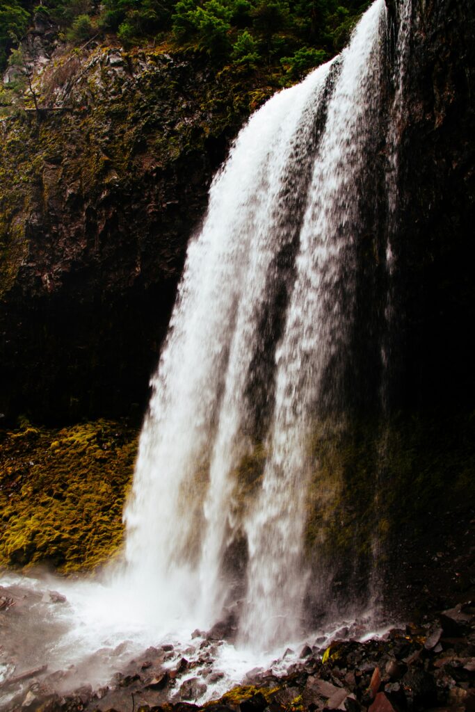 Is Grotto Falls A Difficult Hike?